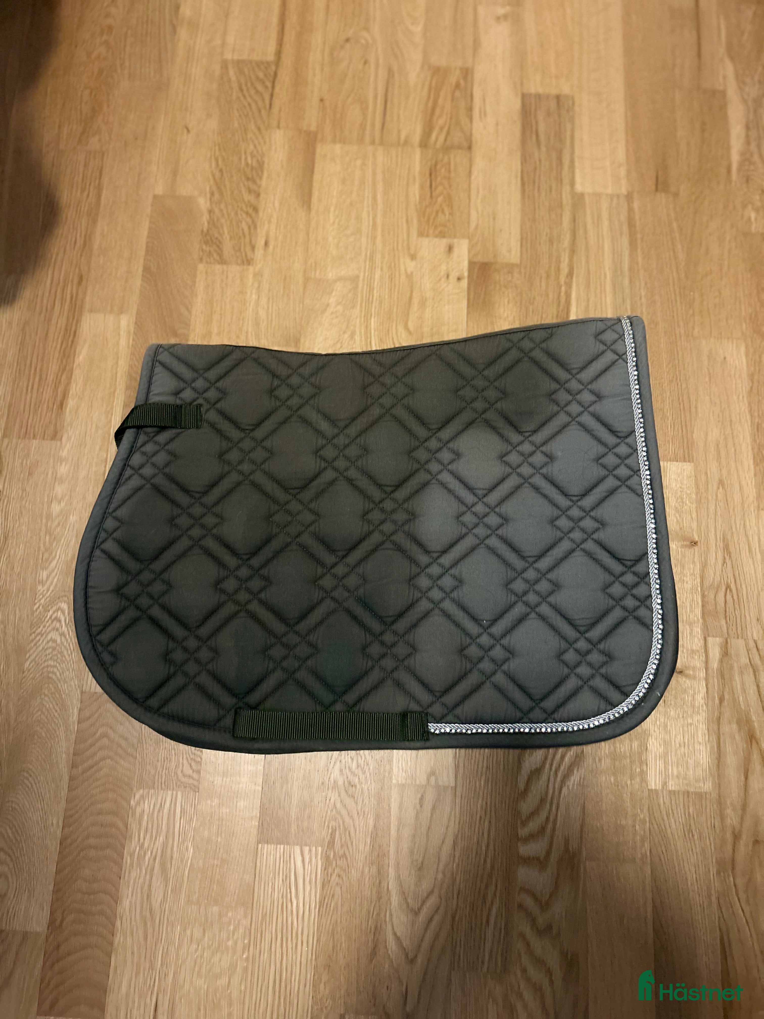 Schabrak & Vojlockar hästutrustning Säljer Fairfield schabrak i Hovås - Annons 6