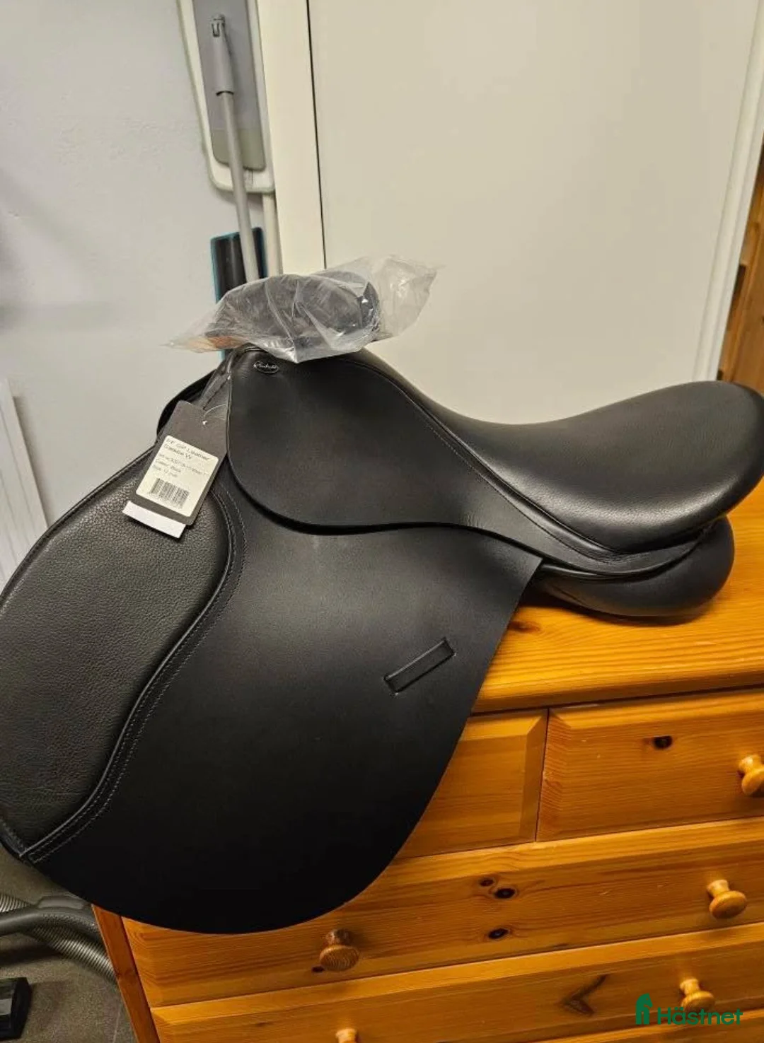 Sadlar hästutrustning till salu: Fairfield ny allround 17” - Annons 1