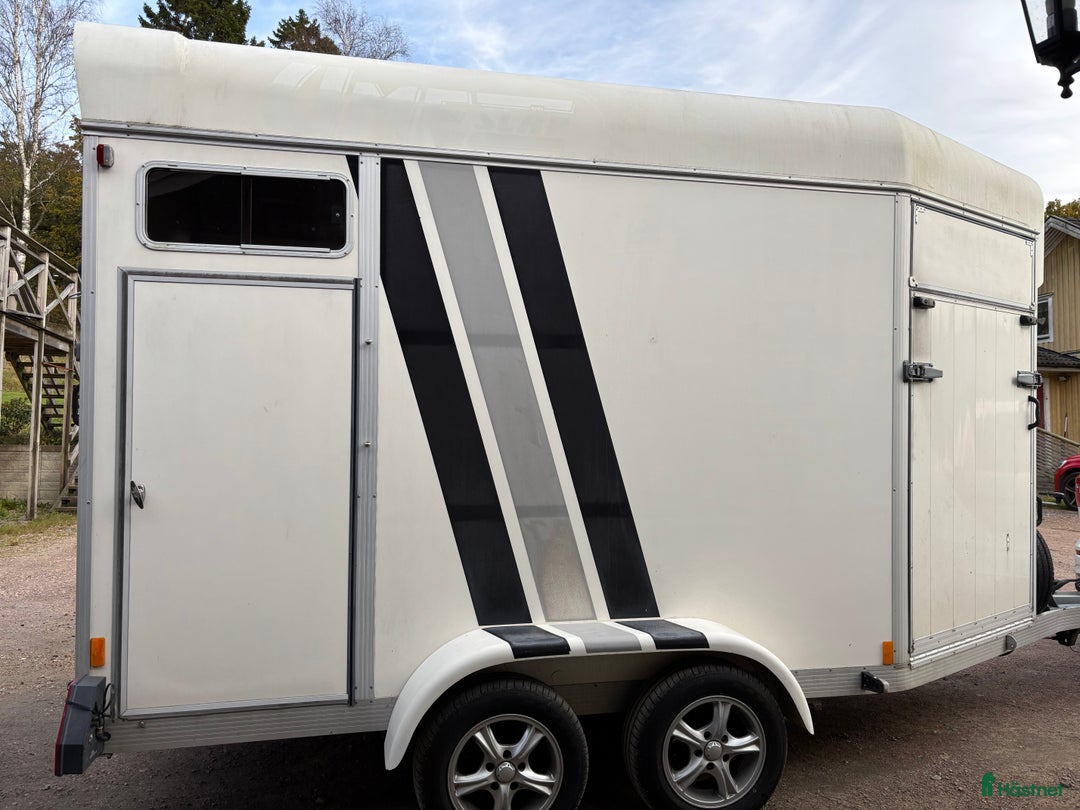 Hästtransporter  fordon & transport till salu: Fint Ume B50  i Hälsö - Annons 2
