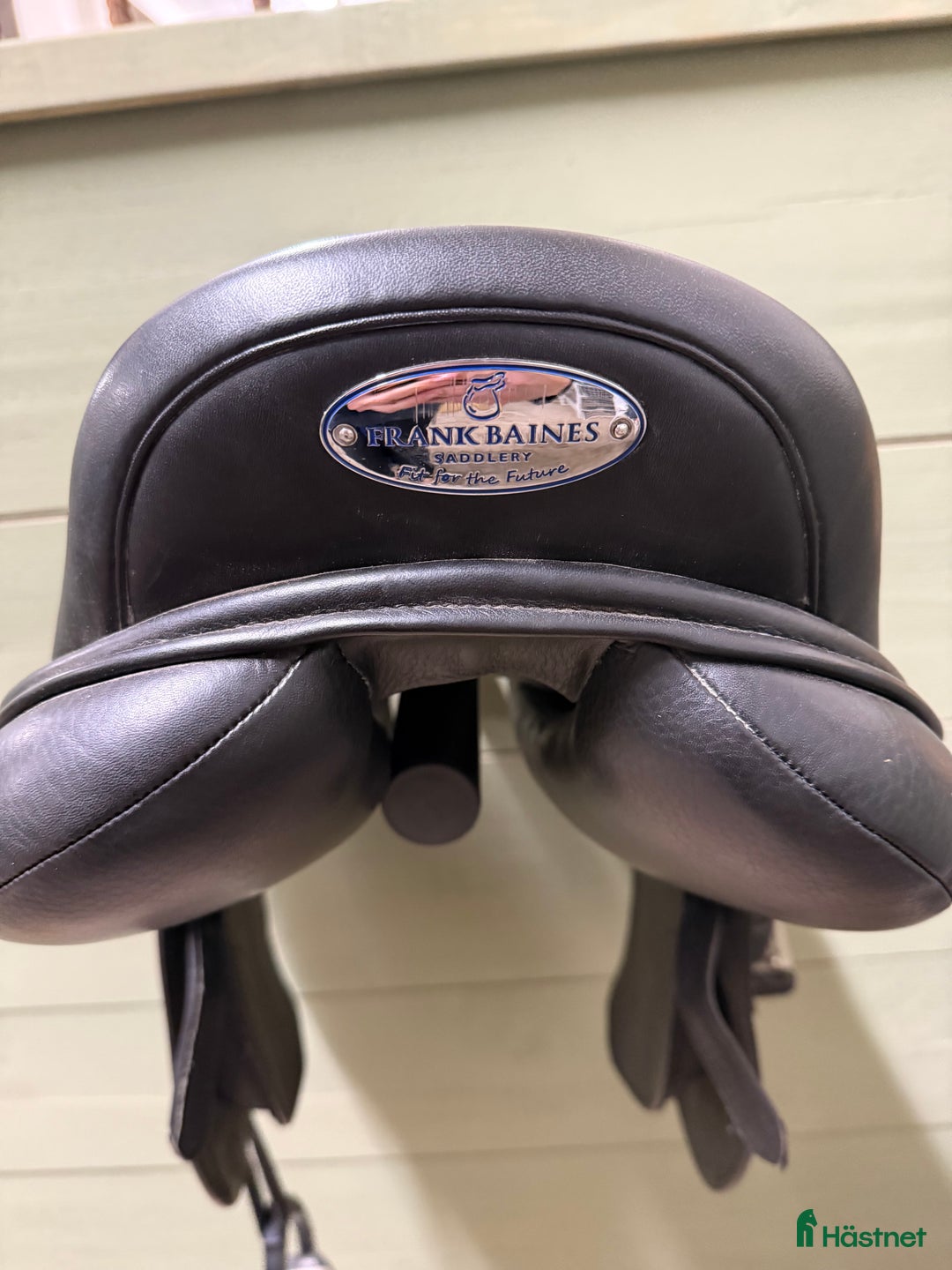 Sadlar hästutrustning till salu: Frank Baines Hoppsadel  i Nora - Annons 2