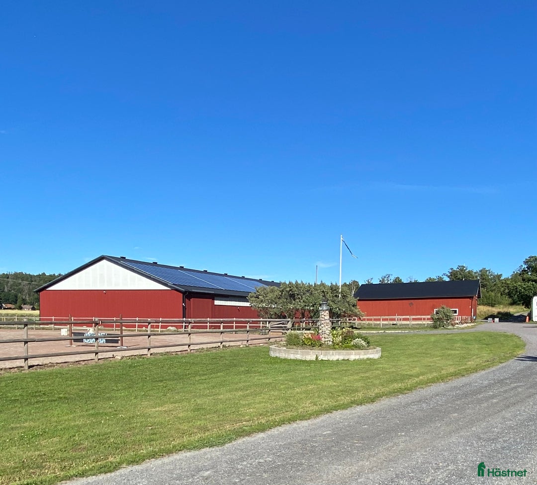  stallplats finnes: Boxplats ledig - Styrets Gård, Särö  i Särö - Annons 1