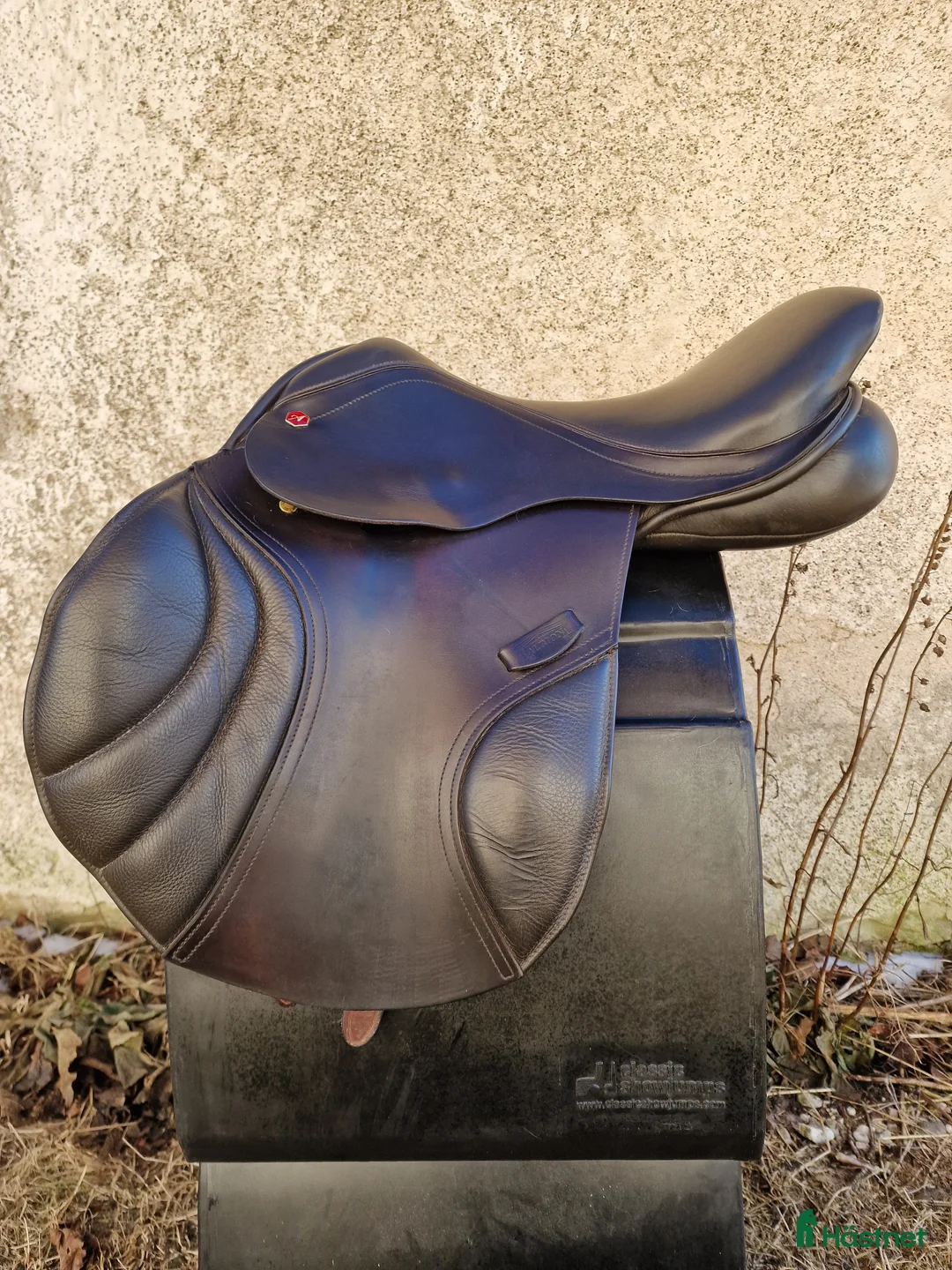 Sadlar hästutrustning till salu: Albion Legend K2 adjusta hoppsadel i Ljugarn - Annons 1
