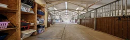  stallplats finnes: Stallplats med fullservice i Upplands Väsby - Annons 6