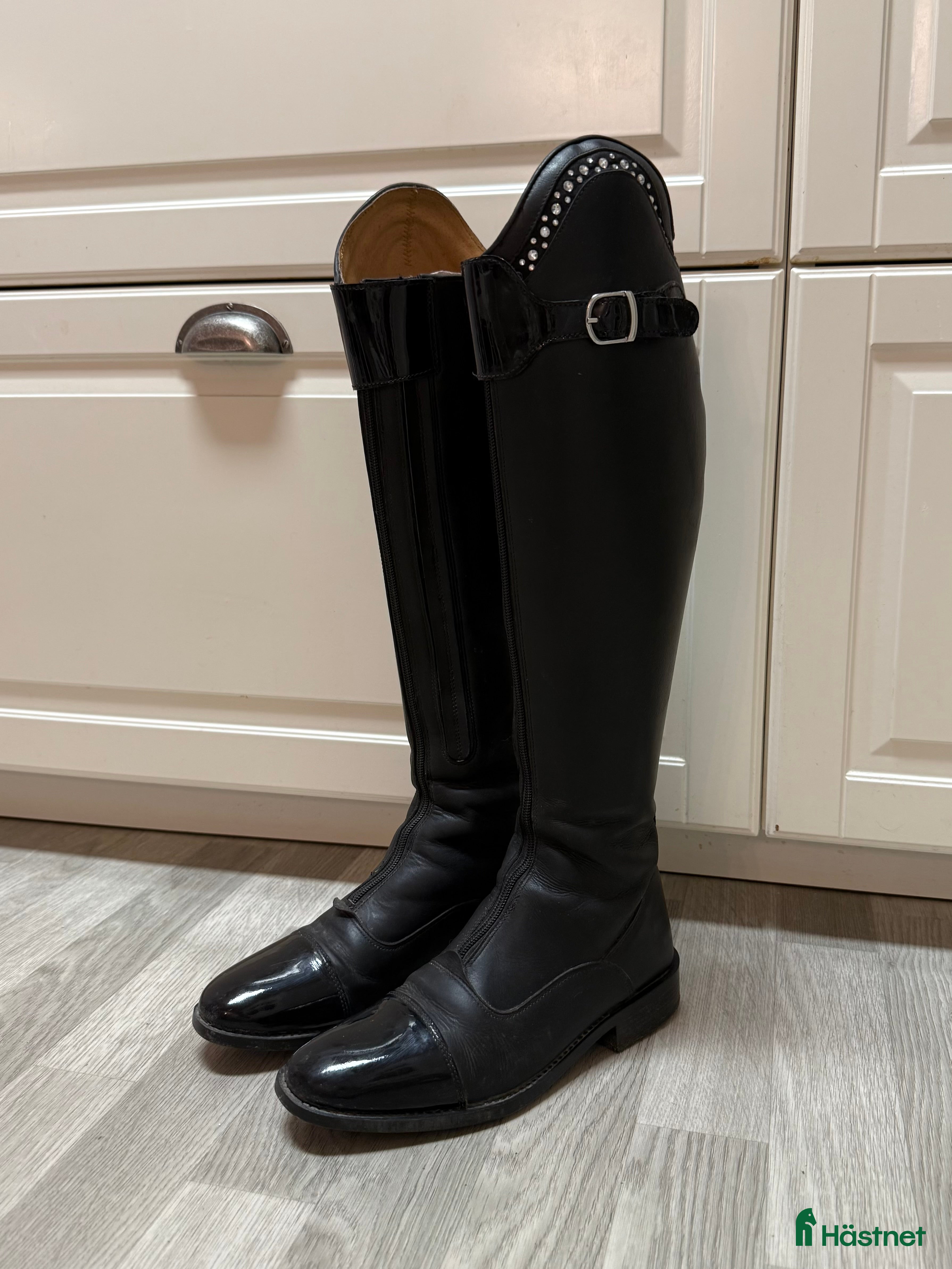 Ridstövlar ryttarutrustning till salu: Ridstövlar QHP Dorah i Västerås - Annons 6