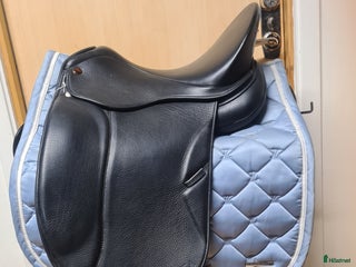 Sadlar hästutrustning till salu: Svart Sommer Remos Musica i Hamneda - Annons 19