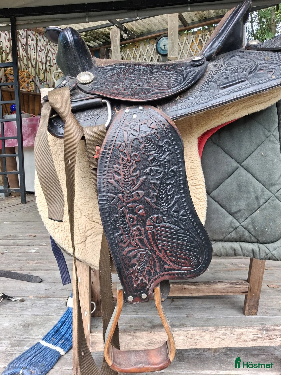 Sadlar hästutrustning till salu: Sadel Western Leather i Tynningö - Annons 1