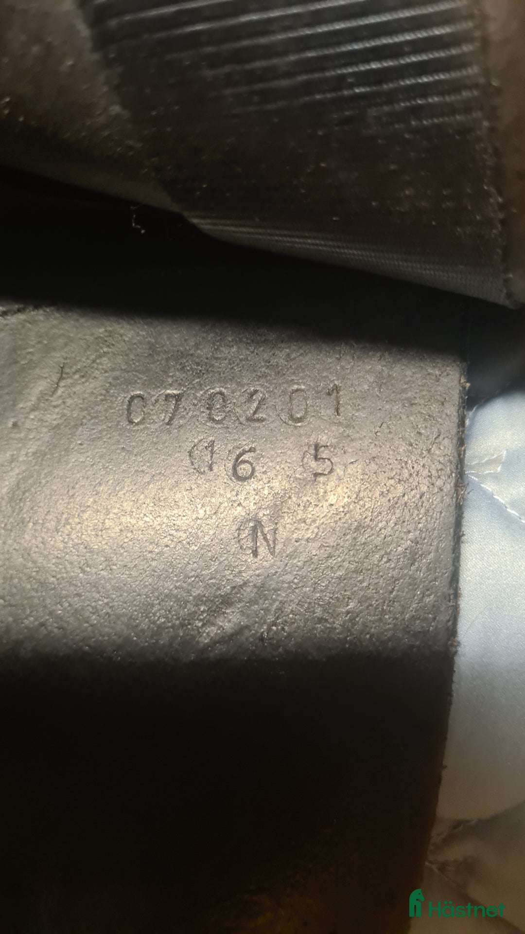 Sadlar hästutrustning till salu: Crown Aragon i Hamneda - Annons 3