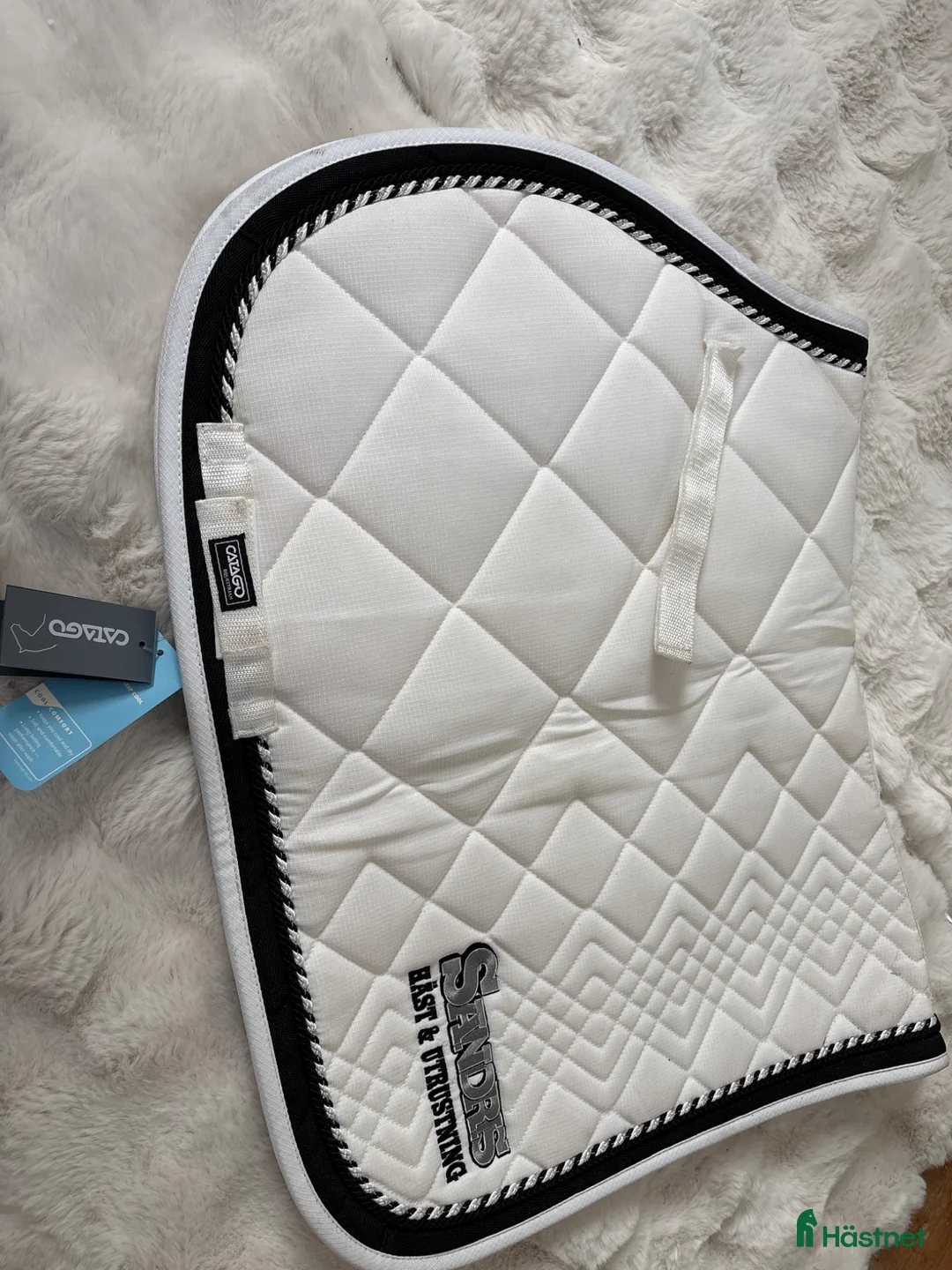 Schabrak & Vojlockar hästutrustning till salu: Oandvänt schabrak🌸 - Annons 1