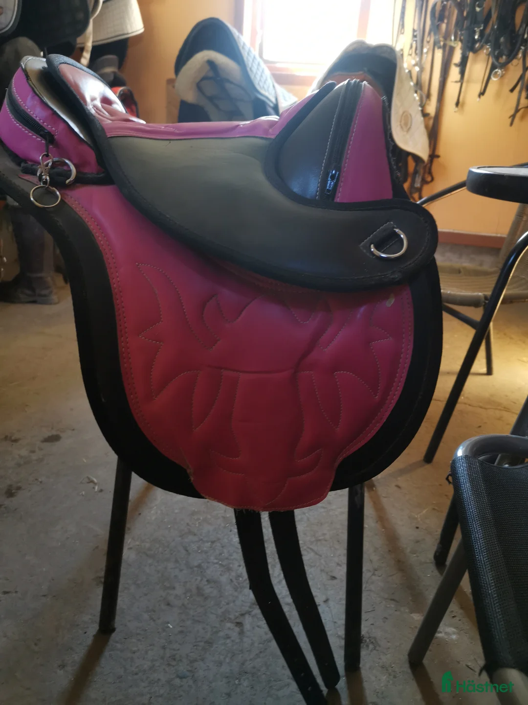Sadlar hästutrustning till salu: Bomlös junior sadel  - Annons 5