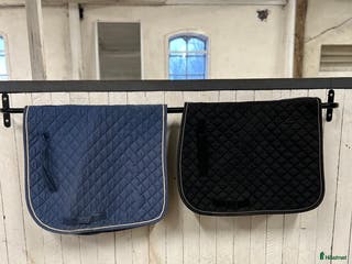 Schabrak & Vojlockar hästutrustning till salu: 2 ponny dressyrschabrak i Trelleborg - Annons 6