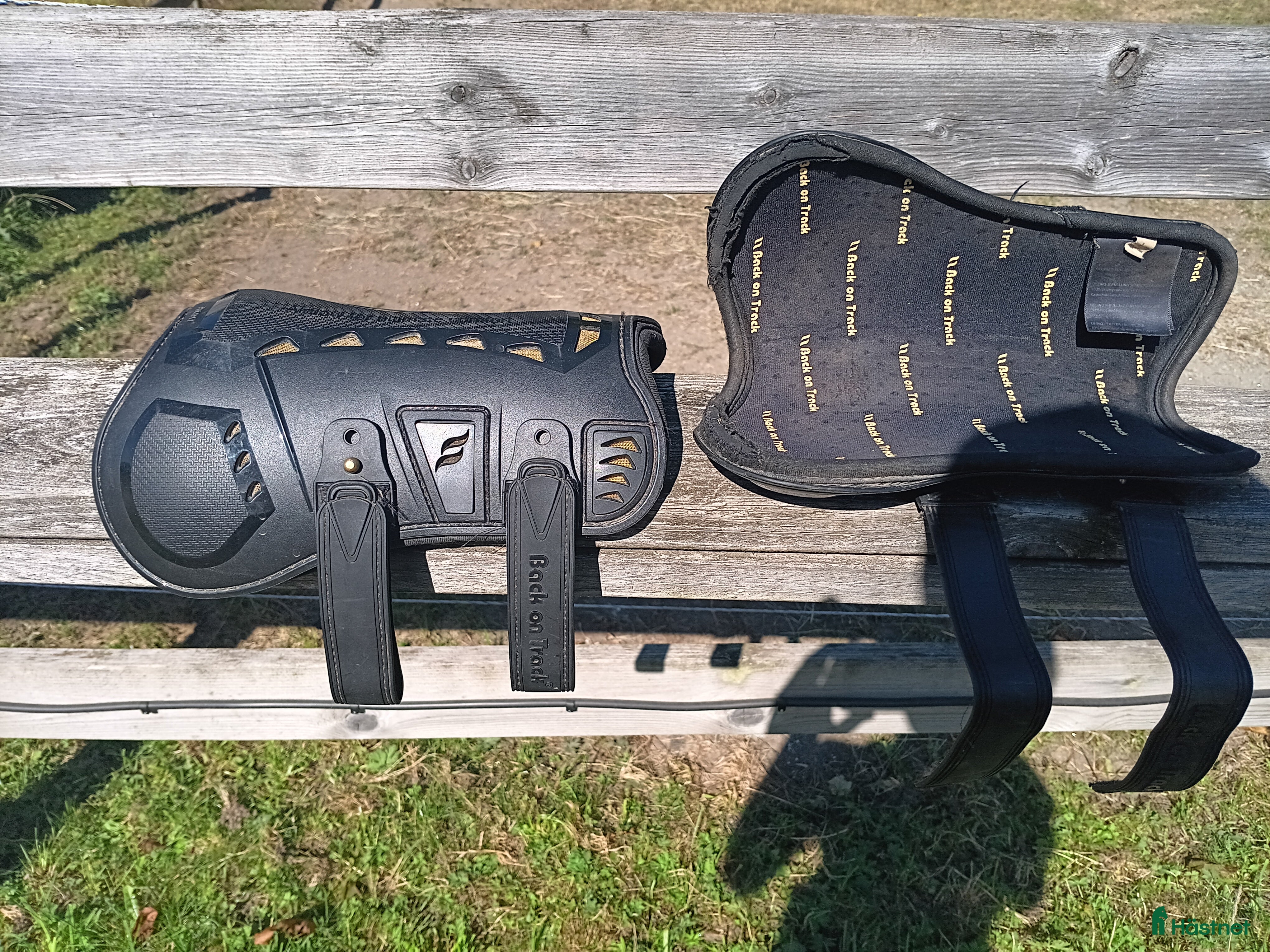 Benskydd hästutrustning till salu: Back on track Airflow senskydd i Borås - Annons 14