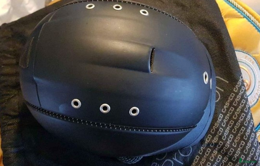 Hjälmar ryttarutrustning till salu: Casco mistrall S i Söråker - Annons 3