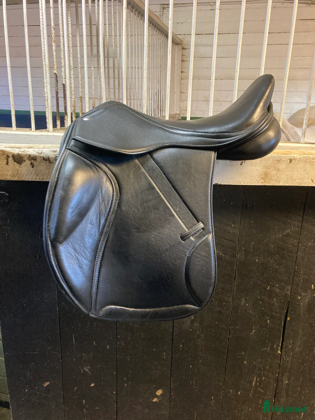 Sadlar hästutrustning till salu: Allround med polyflexbom - Annons 1