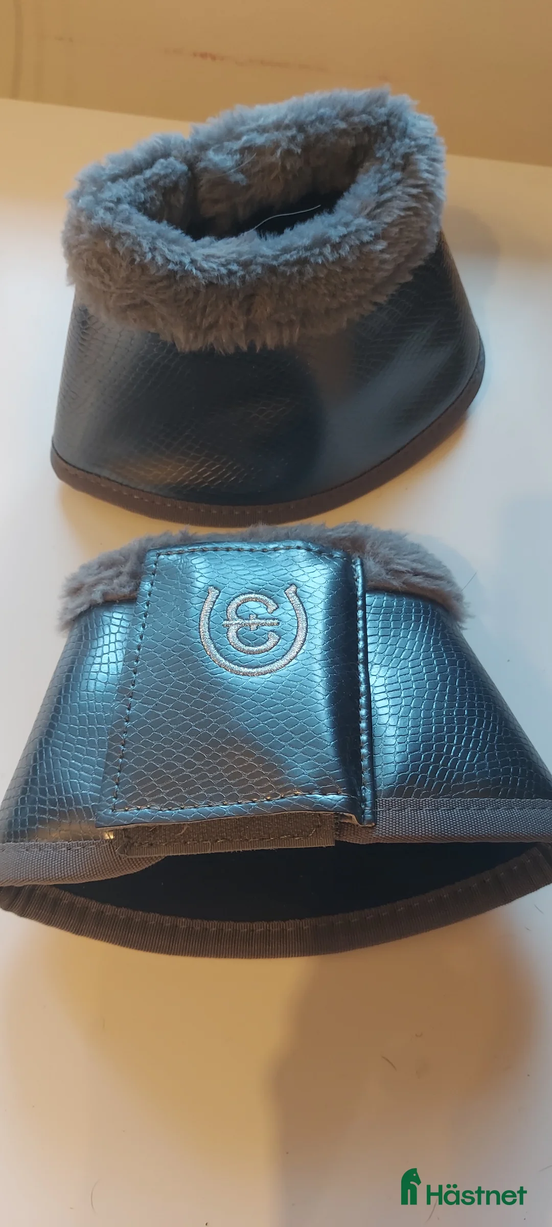 Benskydd hästutrustning till salu: Boots i Ekerö - Annons 1