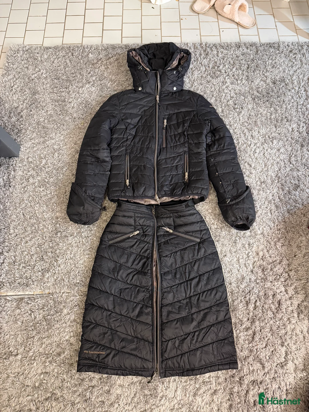 Jackor & Kavajer ryttarutrustning till salu: Uhip jacka och kjol - Annons 1