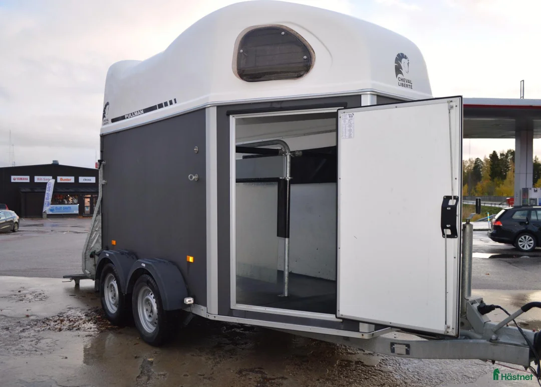 Hästtransporter  fordon & transport till salu: Cheval Gold 2020 Totalvikt 1300 kg Hästtransport - Annons 7