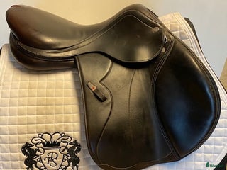 Sadlar hästutrustning till salu: Hoppsadel Equipe Synergy Special 17" i Uppsala - Annons 19