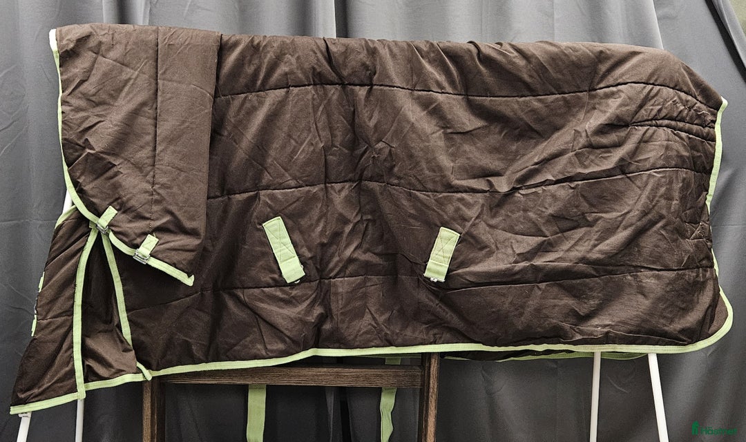 Täcken hästutrustning till salu: Stalltäcke, 155 cm i Gällivare - Annons 1