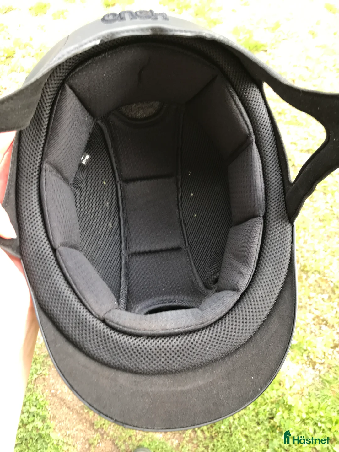 Hjälmar ryttarutrustning till salu: OneK hjälm i Mangskog - Annons 5