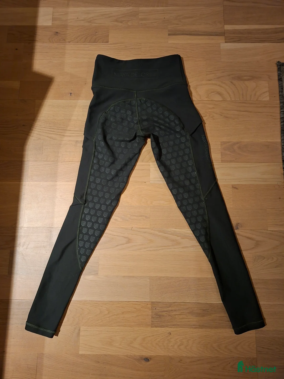 Ridbyxor ryttarutrustning till salu: Maya delorez ridbyxor i Örebro - Annons 3