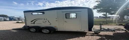Hästtransporter  fordon & transport till salu: Nybesiktad transport med frontutlastning - Annons 5