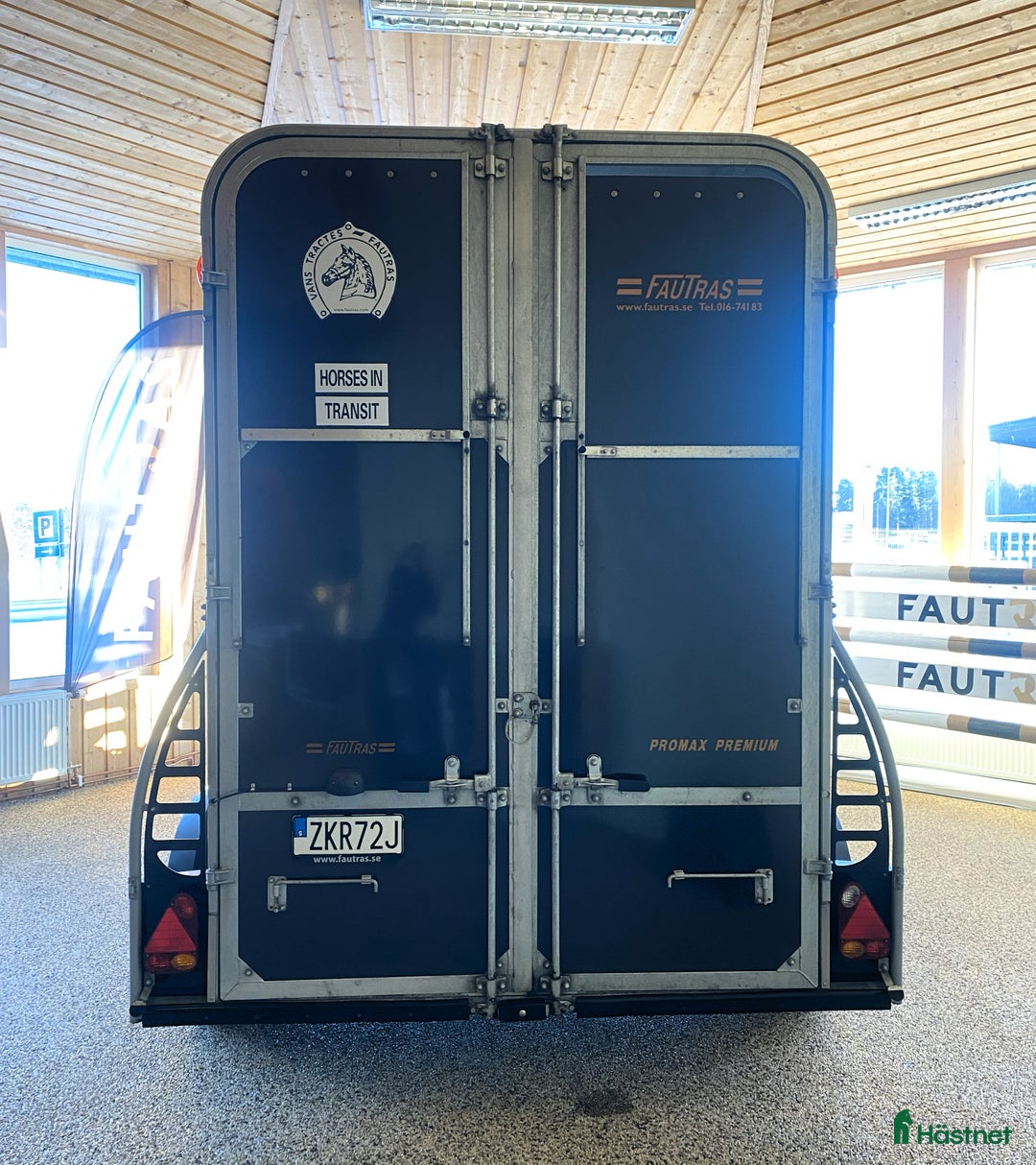 Hästtransporter  fordon & transport till salu: Stor Fautras med AidSystem i Kvicksund - Annons 4