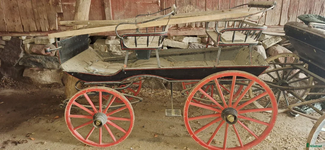 Körvagnar körning till salu: Hästvagnar och släde i Skövde - Annons 2