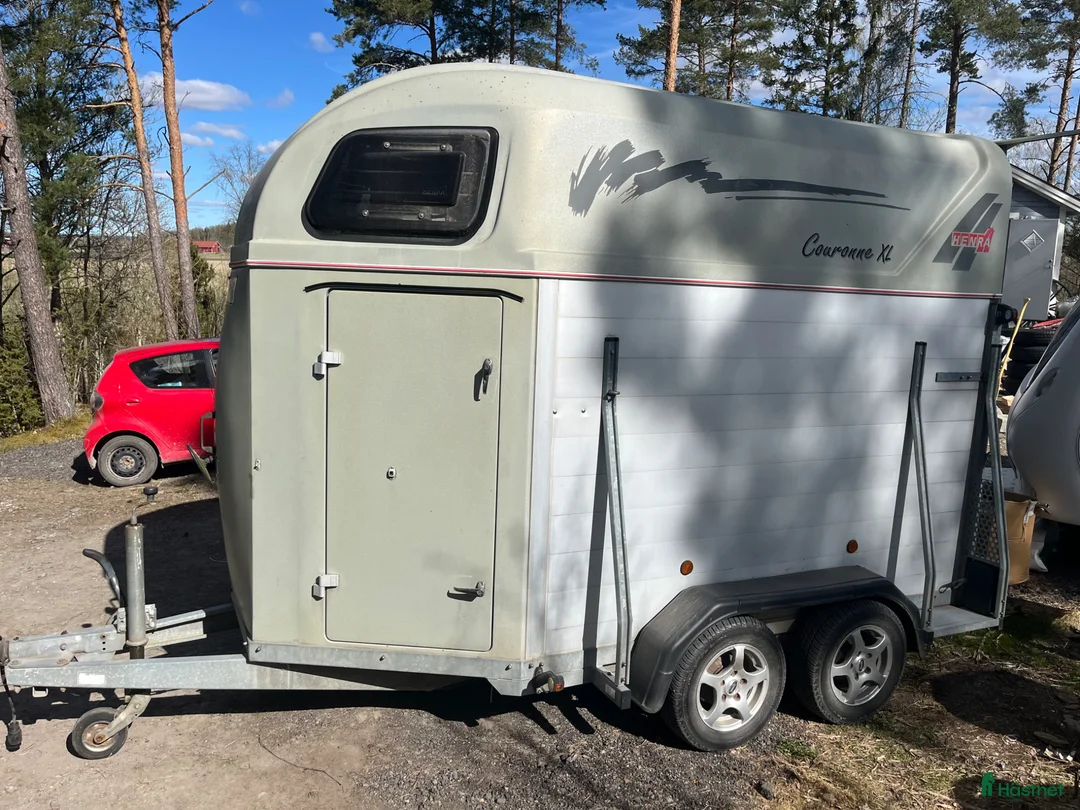 Hästtransporter  fordon & transport till salu: Henra Couronne XL -06a - Annons 1