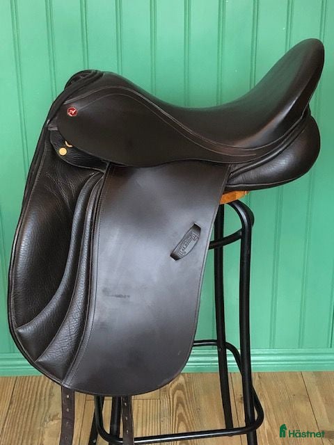 Sadlar hästutrustning till salu: Albion Legend k2 Adjusta dressyrsadel - Annons 1