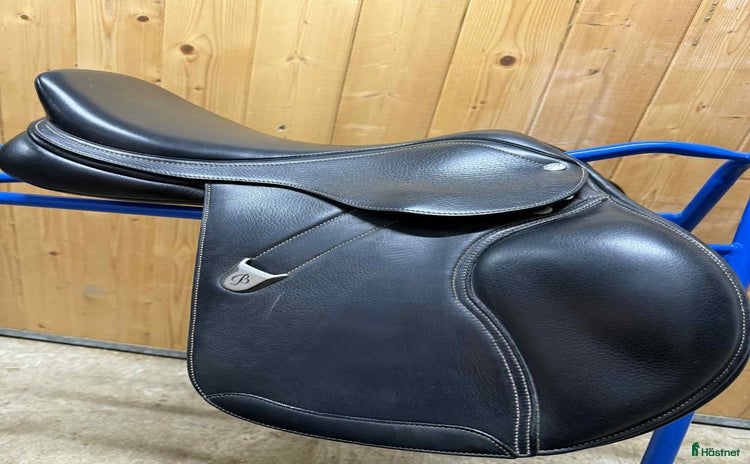 Sadlar hästutrustning till salu i Tungelsta - Annons 16