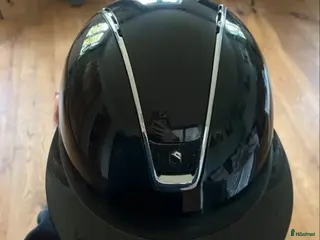 Hjälmar ryttarutrustning till salu: Miss Shield 2.0 Medium: 55M,56,57,58M - Annons 1
