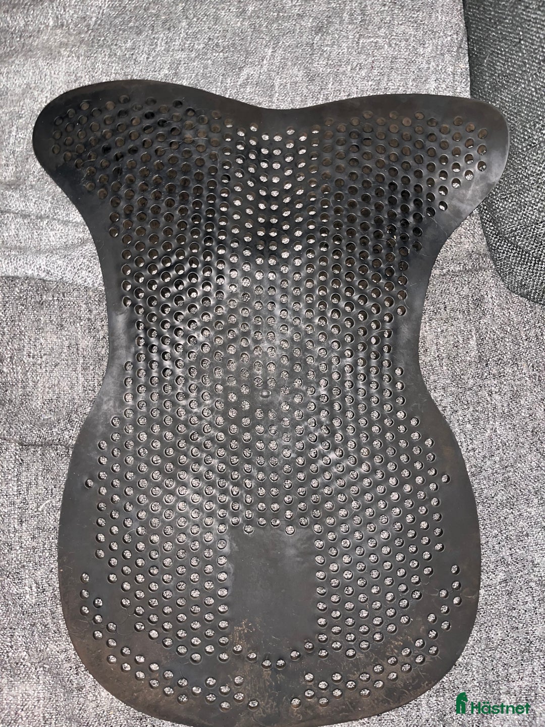 Sadeltillbehör hästutrustning till salu: Protector Gelpad Non-slip Front Riser i Jonsered - Annons 2