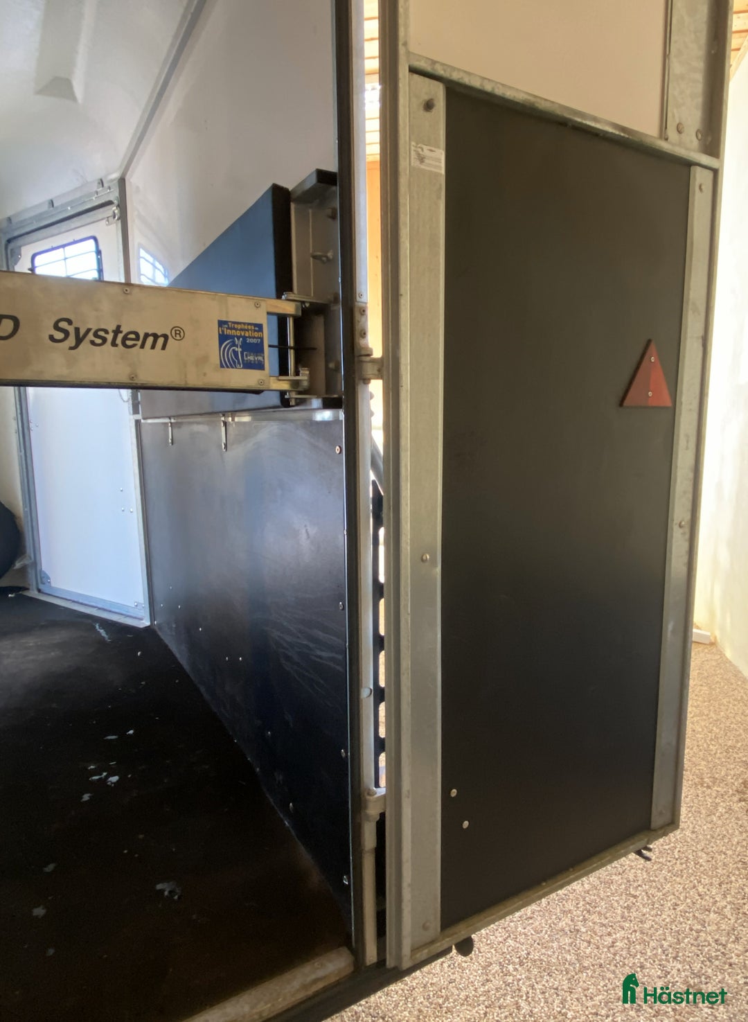 Hästtransporter  fordon & transport till salu: Stor Fautras med AidSystem i Kvicksund - Annons 11