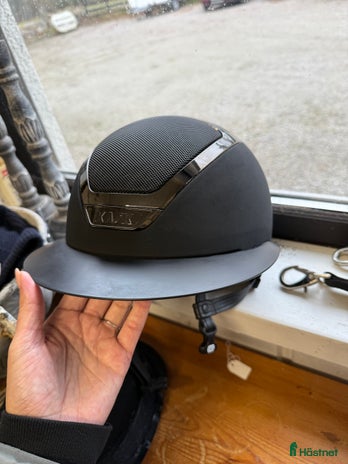 Hjälmar ryttarutrustning till salu: Kask Star lady i Färjestaden - Annons 17