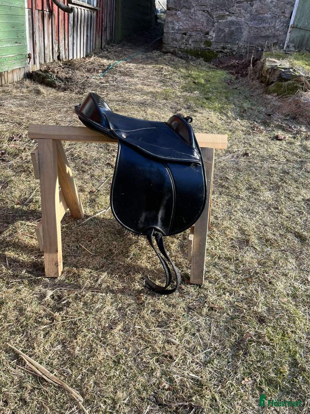 Sadlar hästutrustning till salu: Ponnyputa från Hööks i Aplared - Annons 1