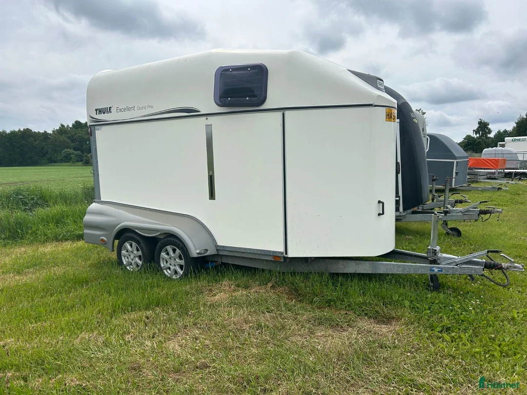 Hästtransporter  fordon & transport till salu:  Thule Excellente 2014  - Annons 4