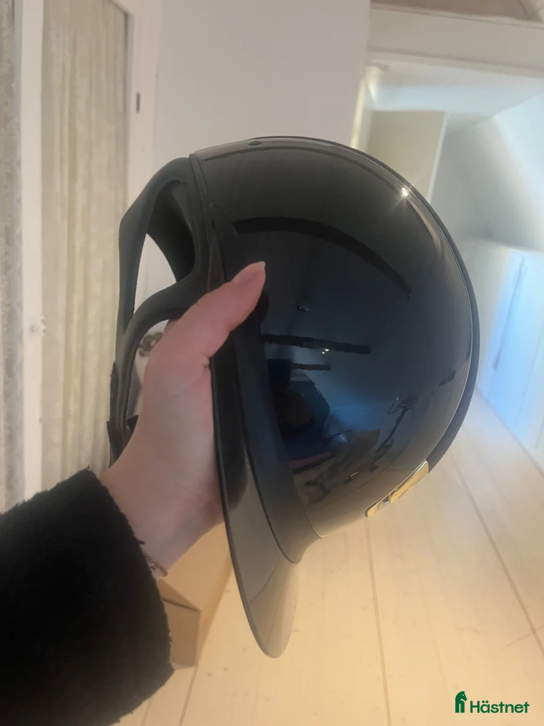 Hjälmar ryttarutrustning till salu: Egendesignad Samshield  - Annons 2
