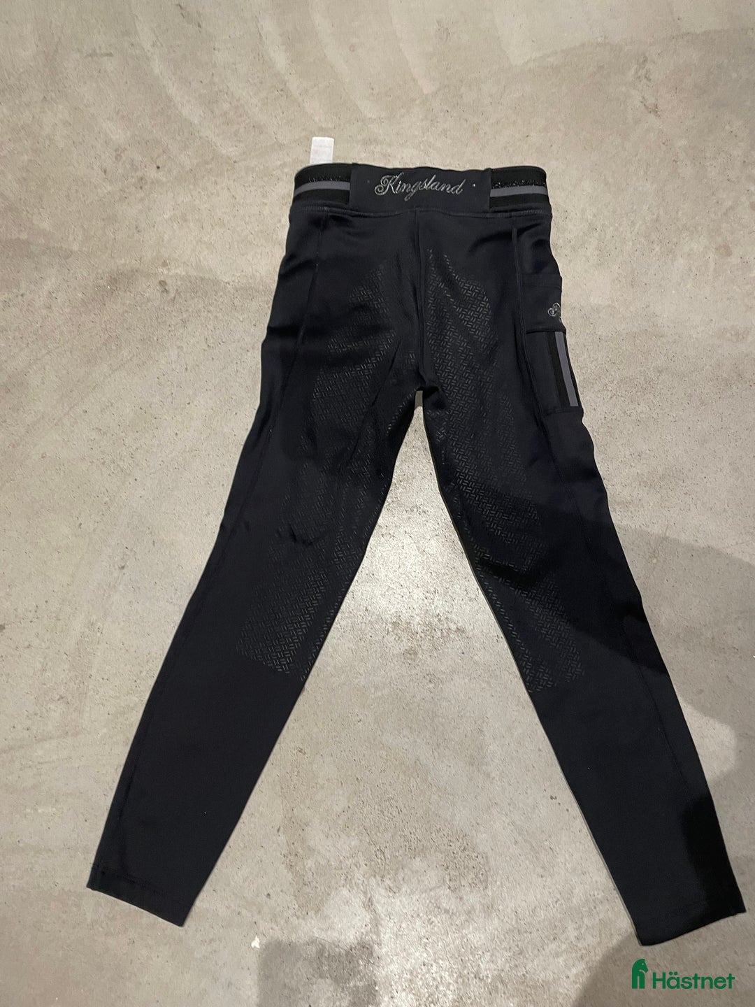 Ridbyxor ryttarutrustning till salu: Kingsland ridbyxor strl 134/140 i Bor - Annons 2