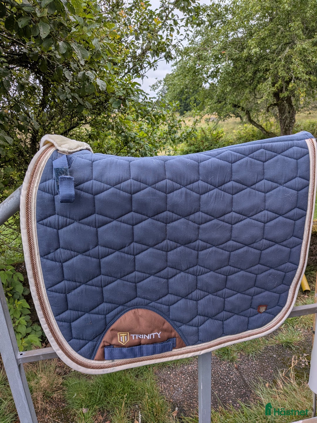 Sadeltillbehör hästutrustning till salu: Billiga schabrak! i Kvänum - Annons 1