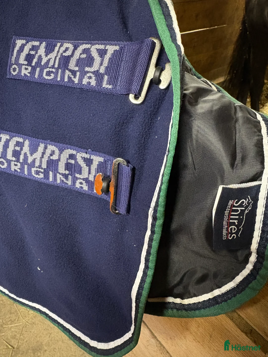 Täcken hästutrustning till salu: Nytt fleecetäcke  i Vikbolandet - Annons 2