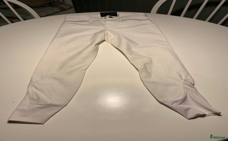 Ridbyxor ryttarutrustning till salu: Vita ridbyxor  i Åshammar - Annons 6
