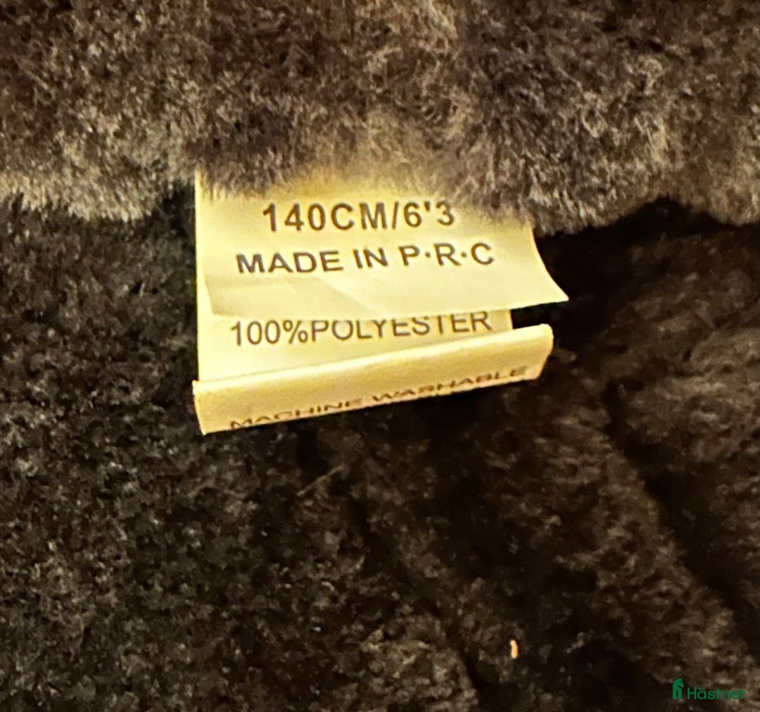 Täcken hästutrustning till salu: Kentucky päls täcke i Sigtuna - Annons 2