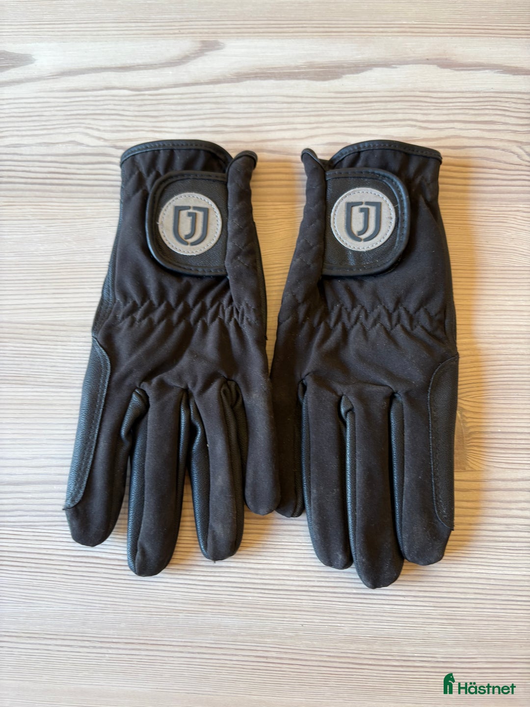 Övrigt Ridkläder ryttarutrustning till salu: Ridhandskar i Visby - Annons 3