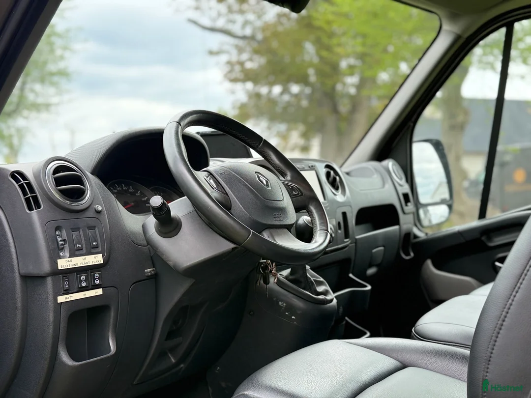 Hästlastbilar  fordon & transport till salu: Hästlastbil - Renault HORSEPARTNER VIGO - Annons 16