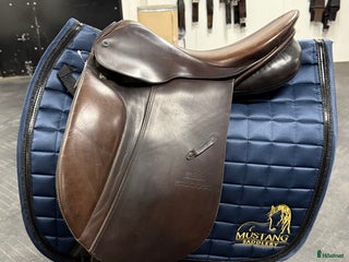 Sadlar hästutrustning till salu: Stübben Tristan Dressyr i Knivsta - Annons 17