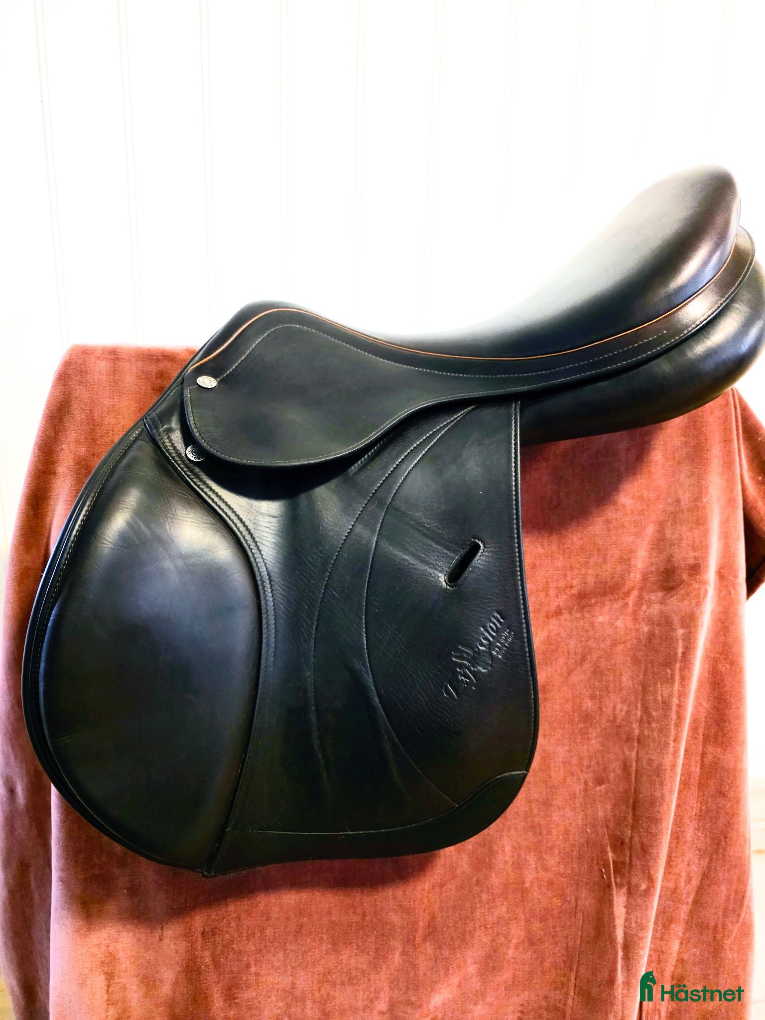 Sadlar hästutrustning Equipe Expression Linnea 17.5"  - Annons 4