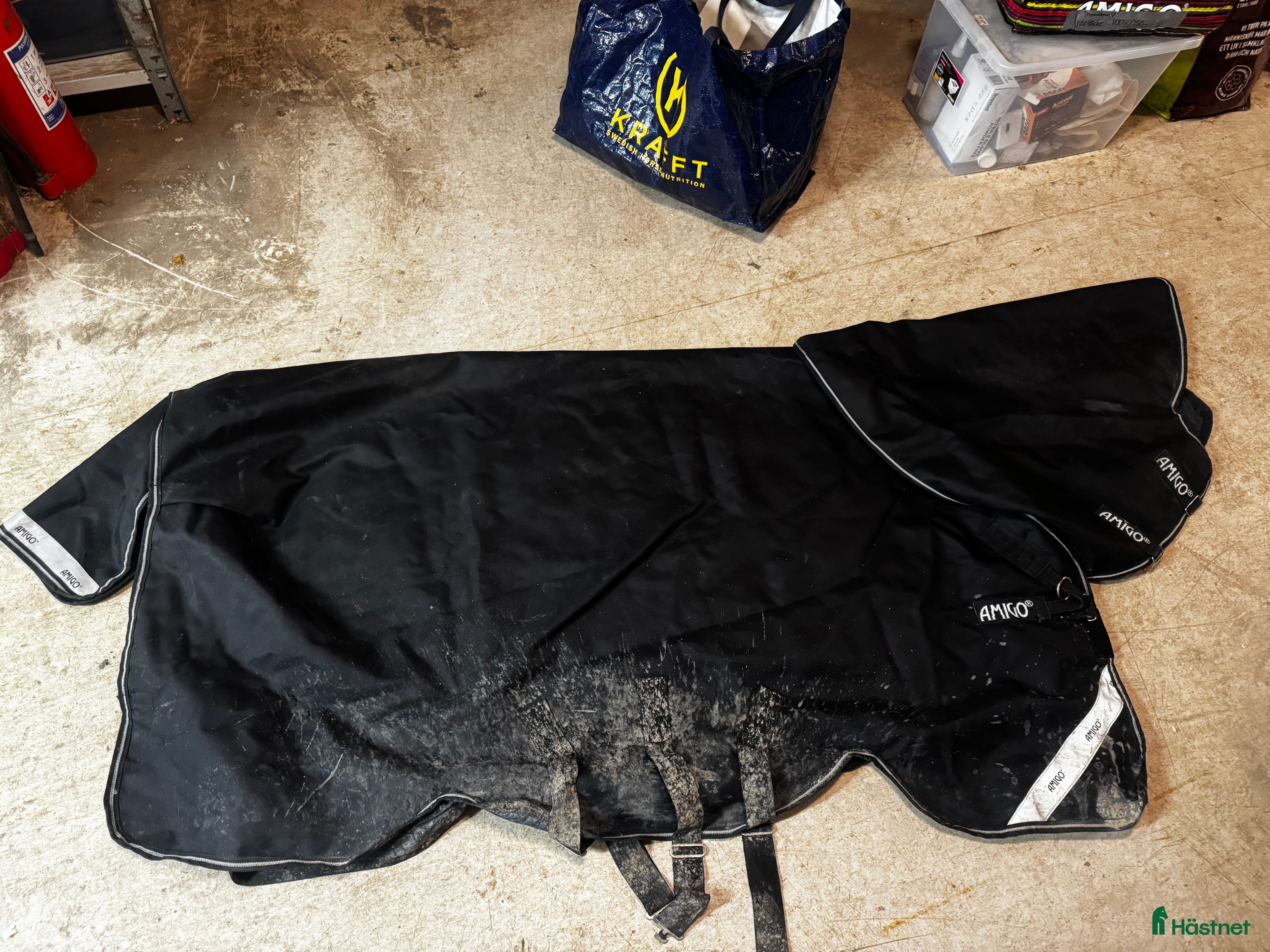 Täcken hästutrustning till salu: Amigo Bravo 12 plus, stl 130 i Kareby - Annons 1