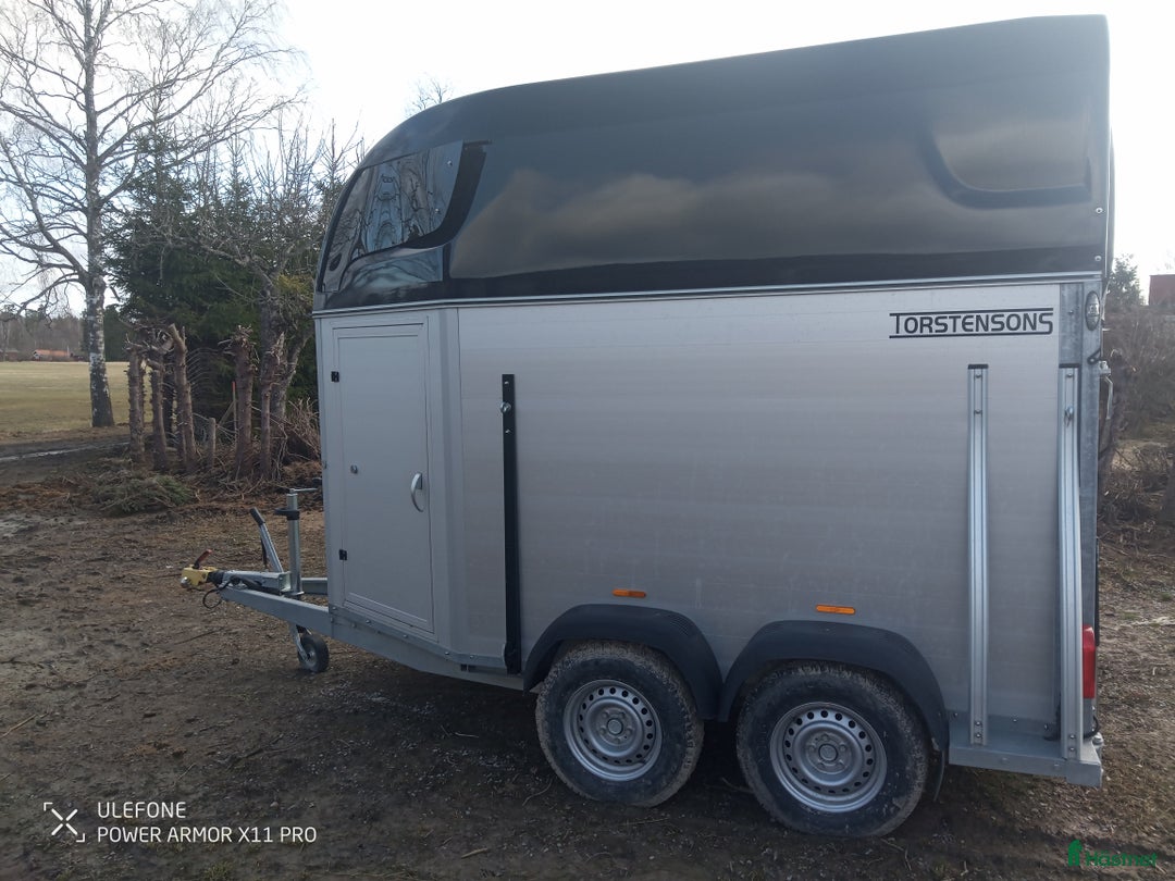 Hästtransporter  fordon & transport till salu: Sirius S75 År 2021 i Sala - Annons 2