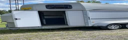 Hästtransporter  fordon & transport till salu: Välskött Thule Diamant med mycket utrymme  i Hok - Annons 2