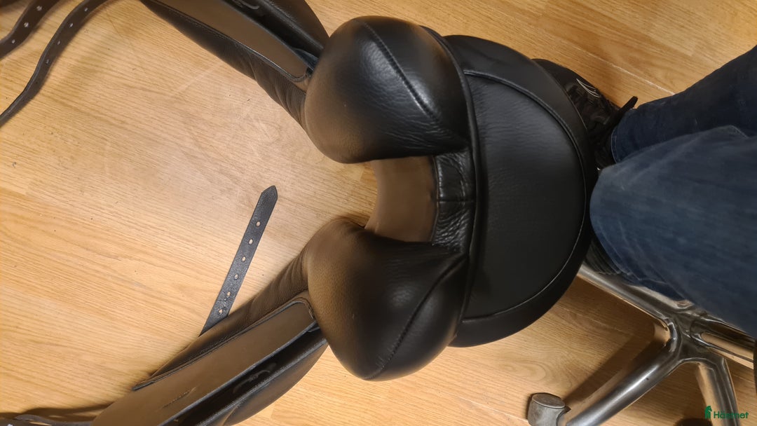 Sadlar hästutrustning till salu: Albion Adjusta Legend K2 i Hamneda - Annons 6